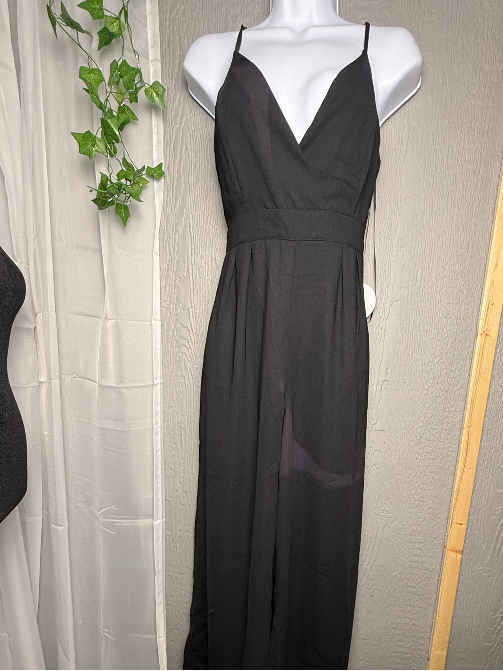 NWT Milk & Honey Black‎ Halter Open Back Tie Jumpsuit Size M Note Fading